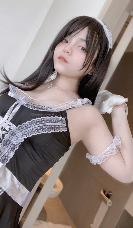 Foto di nudo di fuga di OnlyFans di Angel Chan