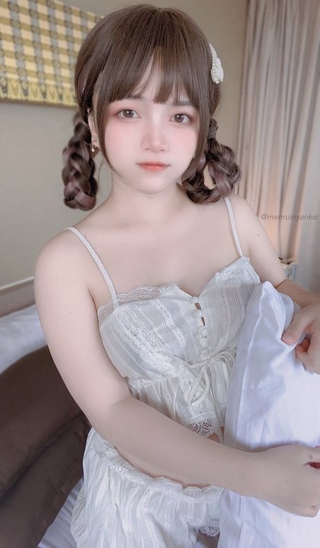 Foto di nudo di fuga di OnlyFans di Angel Chan
