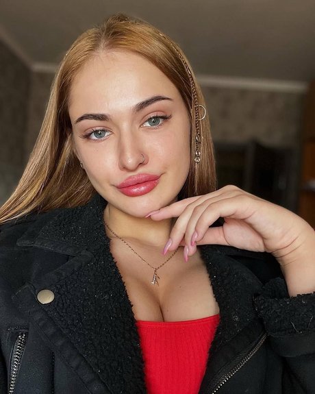 Foto di nudo di fuga di OnlyFans di Lianchik