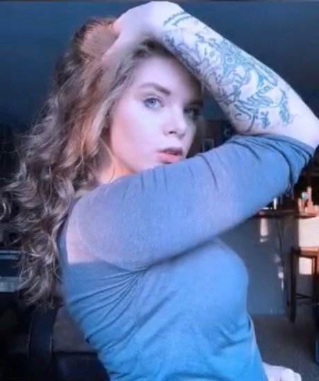 Foto di nudo di fuga di OnlyFans di Lexi Fox