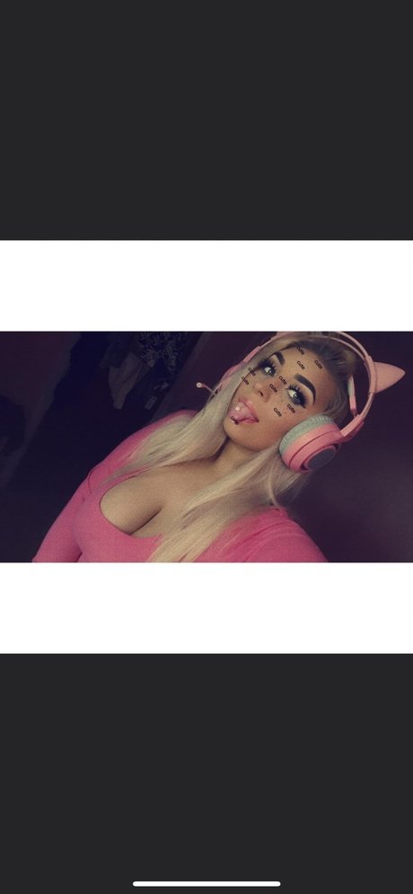 Foto di nudo di fuga di OnlyFans di Lexi Moanz