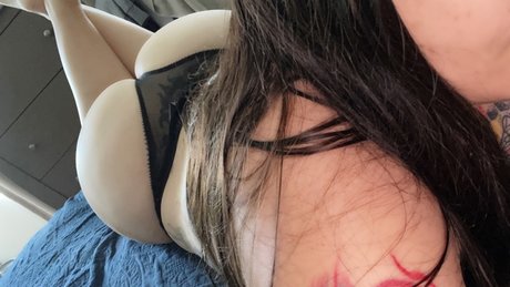 Foto di nudo di fuga di OnlyFans di Alexa Davonn