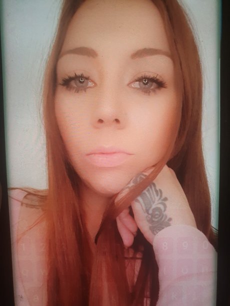 Foto di nudo di fuga di OnlyFans di Lex