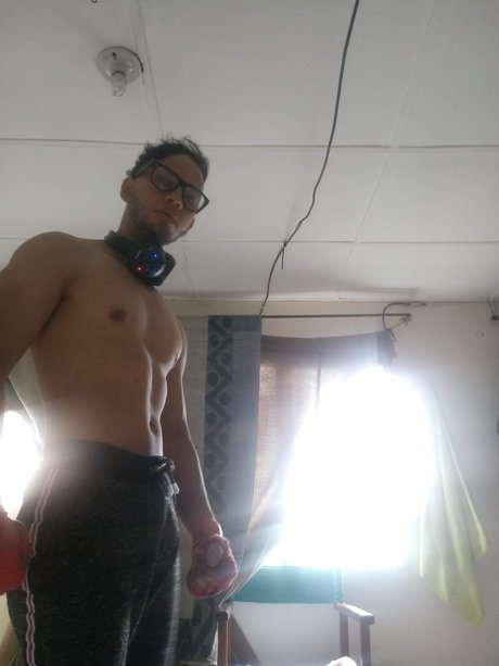 Foto di nudo di fuga di OnlyFans di Levii