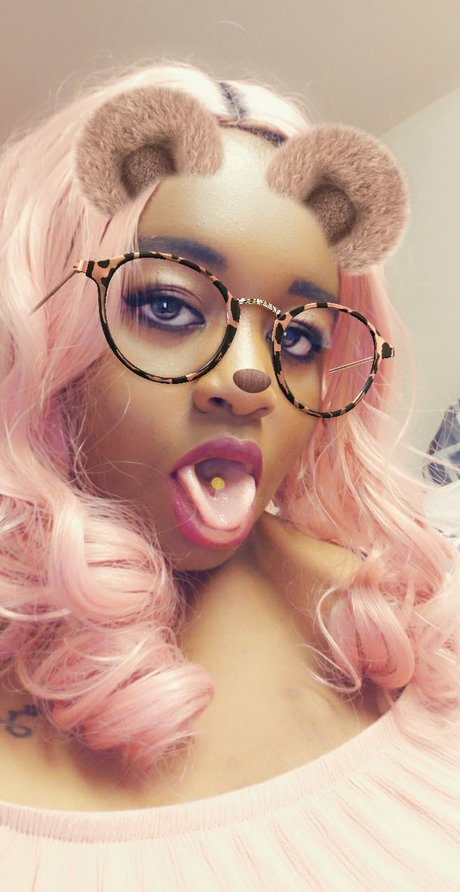 Foto di nudo di fuga di OnlyFans di Leslie Hayes