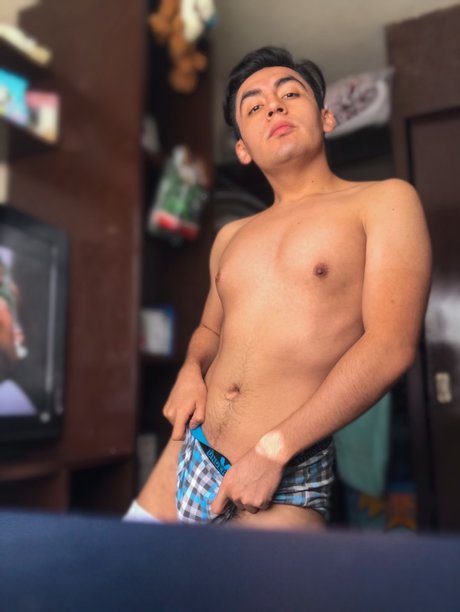 Foto di nudo di fuga di OnlyFans di Leonel