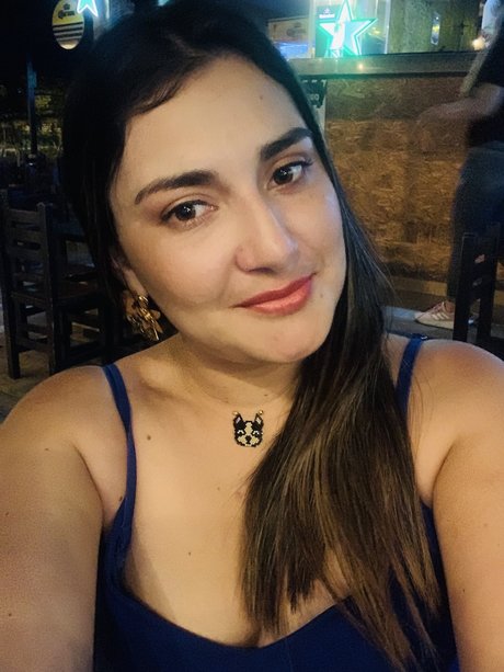 Foto di nudo di fuga di OnlyFans di  Leo