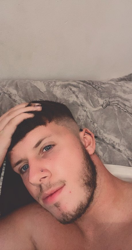 Foto di nudo di fuga di OnlyFans di Leonardo Thomas