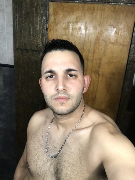 Foto di nudo di fuga di OnlyFans di Leo Js
