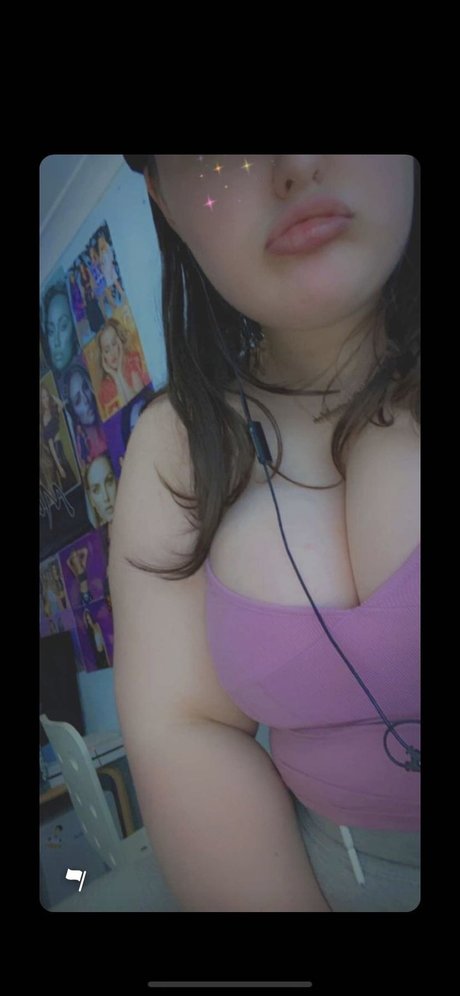 Foto di nudo di fuga di OnlyFans di L 