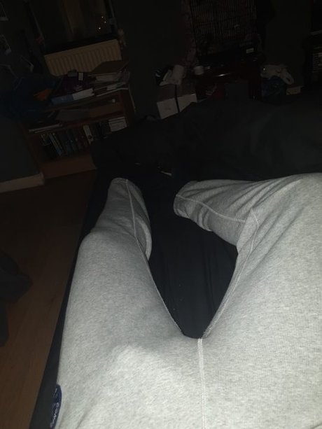 Foto di nudo di fuga di OnlyFans di Leescally