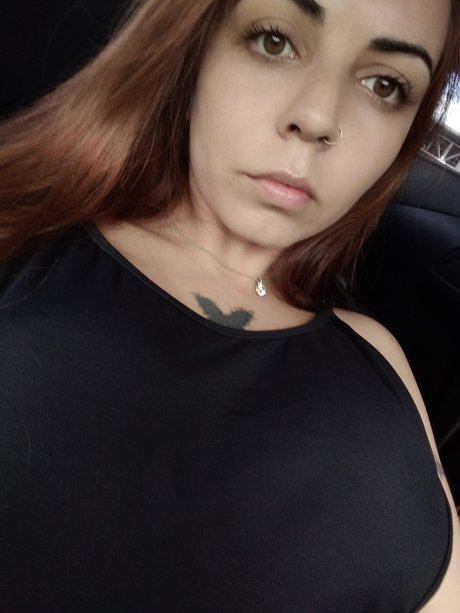 Foto di nudo di fuga di OnlyFans di Lee