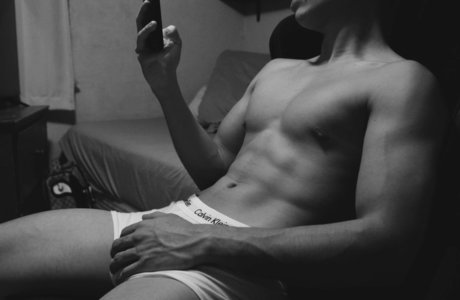 Foto di nudo di fuga di OnlyFans di Jay William