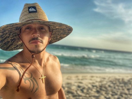 Foto di nudo di fuga di OnlyFans di Leandro