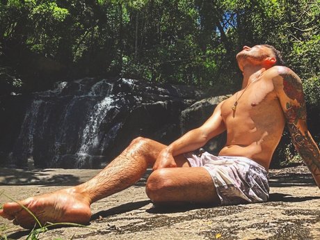 Foto di nudo di fuga di OnlyFans di Lo Cavalcante