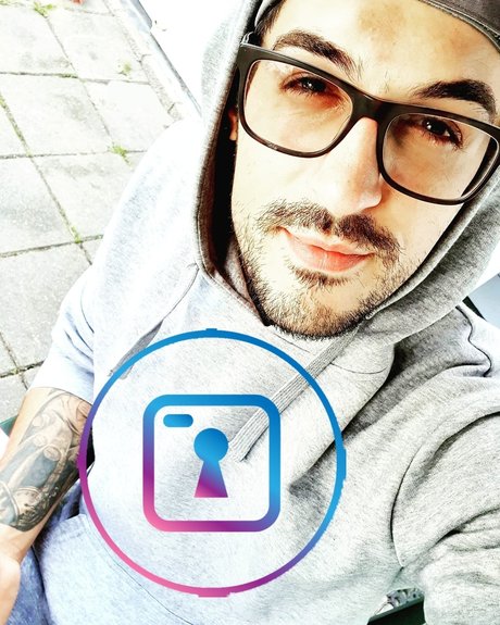 Foto di nudo di fuga di OnlyFans di Lazyjohn7