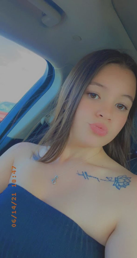 Foto di nudo di fuga di OnlyFans di Layla M