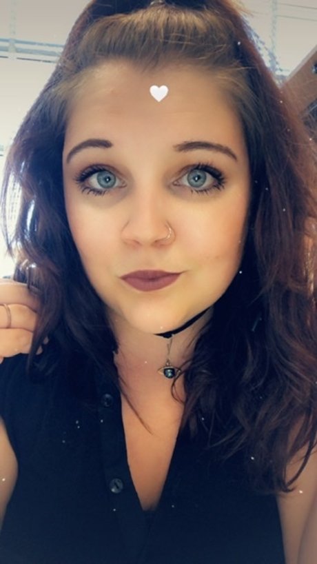 Foto di nudo di fuga di OnlyFans di Layla Amar