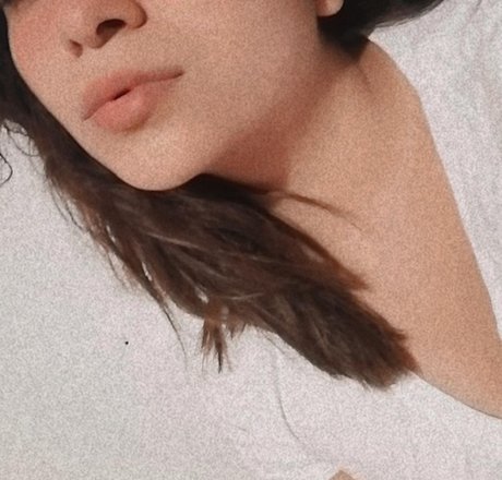 Foto di nudo di fuga di OnlyFans di Lava Baby 
