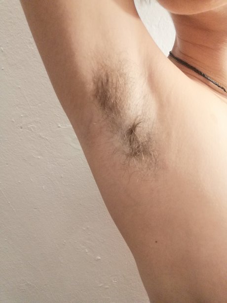Foto di nudo di fuga di OnlyFans di Laura Nora