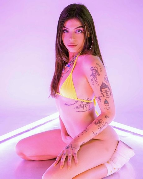 Foto di nudo di fuga di OnlyFans di Playbaby