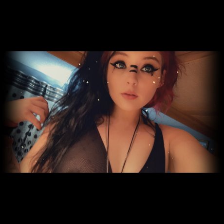 Foto di nudo di fuga di OnlyFans di Littlehippyxx