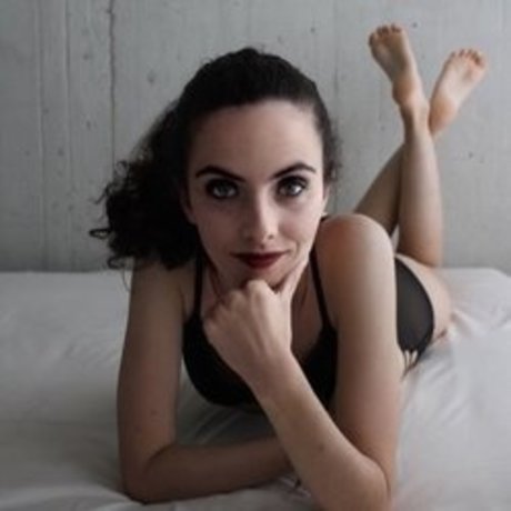 Foto di nudo di fuga di OnlyFans di Little Toy