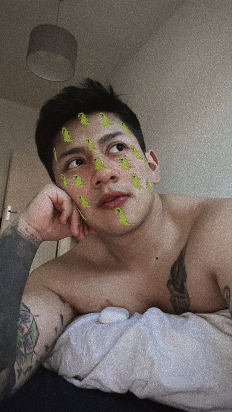Foto di nudo di fuga di OnlyFans di Alex Vega