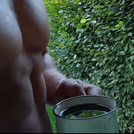 Foto di nudo di fuga di OnlyFans di Littleabart