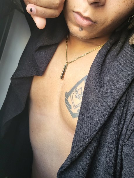 Foto di nudo di fuga di OnlyFans di Alvin Engerwolf