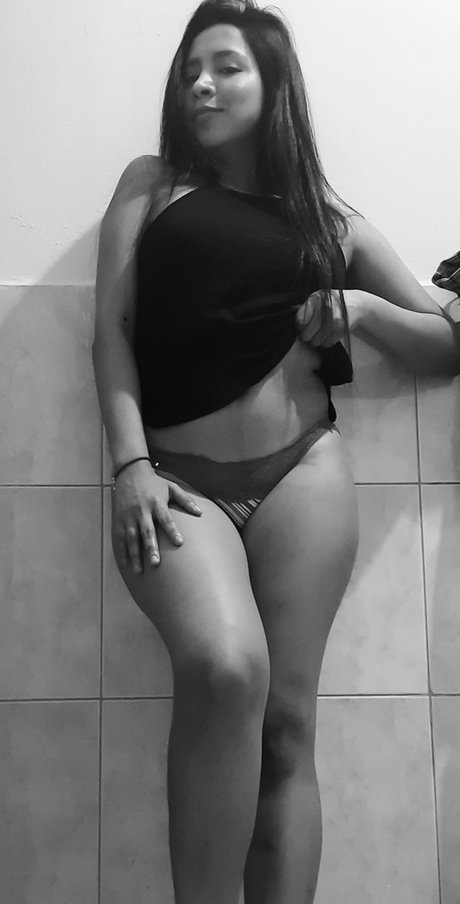 Foto di nudo di fuga di OnlyFans di Lisa B
