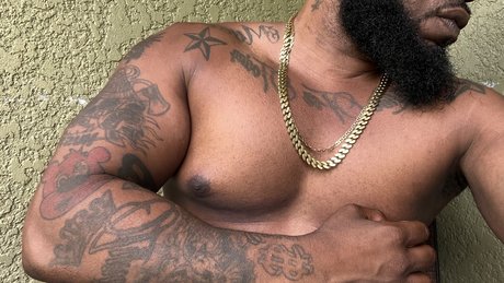 Foto di nudo di fuga di OnlyFans di Lionel B