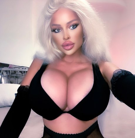 Foto di nudo di fuga di OnlyFans di Linavegas