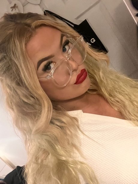 Foto di nudo di fuga di OnlyFans di Lily Hyde