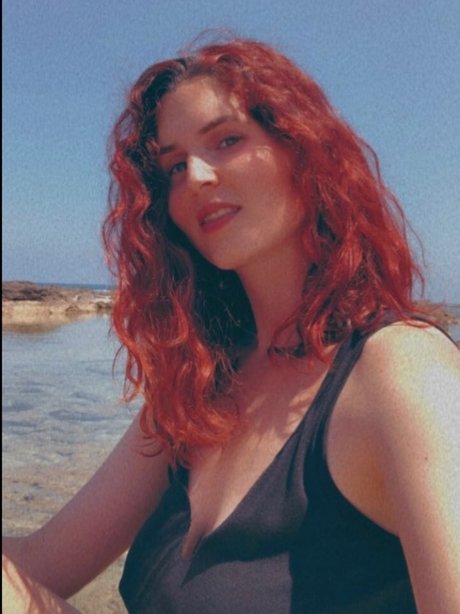 Foto di nudo di fuga di OnlyFans di Lilithredlights
