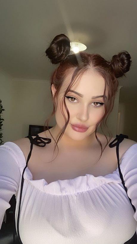 Foto di nudo di fuga di OnlyFans di Alexandra
