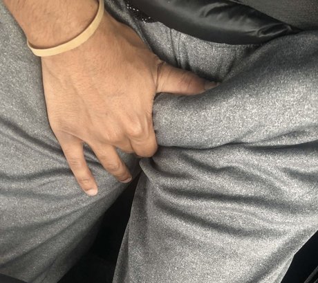 Foto di nudo di fuga di OnlyFans di Lickingyagirl