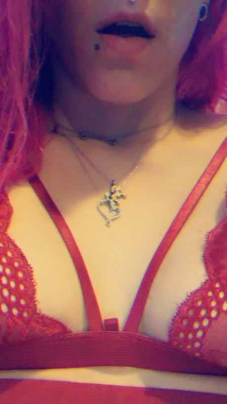 Foto di nudo di fuga di OnlyFans di Bust On My Toes