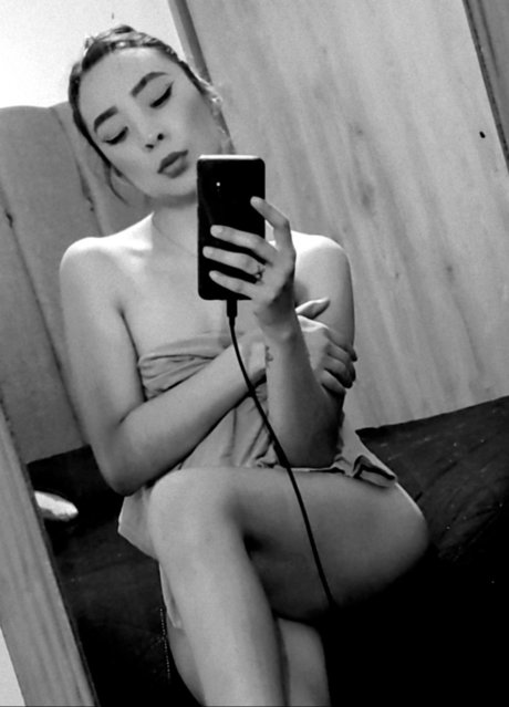 Foto di nudo di fuga di OnlyFans di Lu Sasil