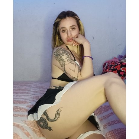 Foto di nudo di fuga di OnlyFans di Aylin H