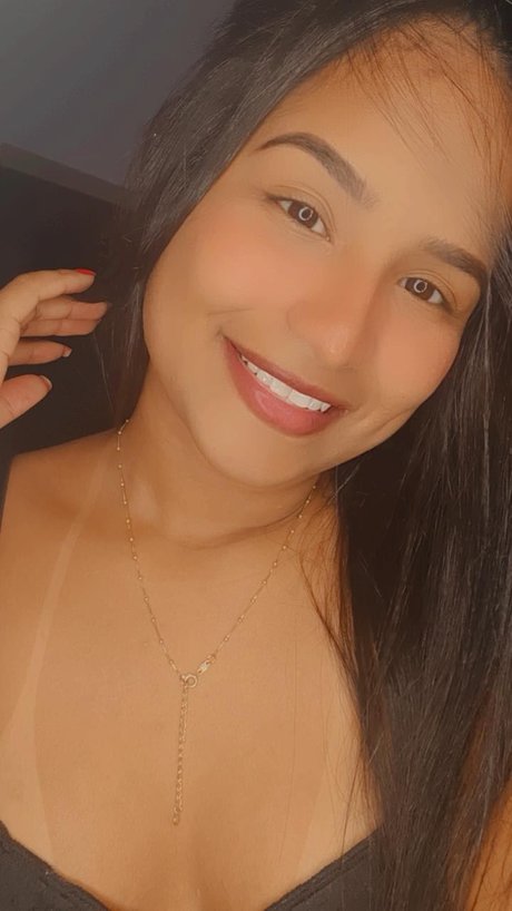 Foto di nudo di fuga di OnlyFans di Low