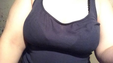 Foto di nudo di fuga di OnlyFans di Lovelylukks