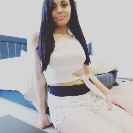 Foto di nudo di fuga di OnlyFans di Fab