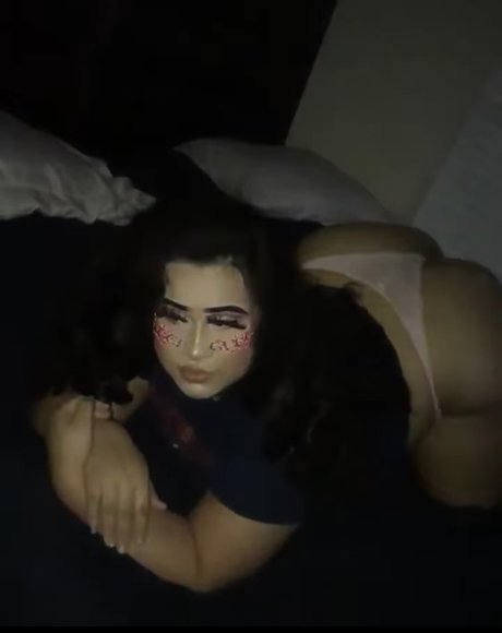 Foto di nudo di fuga di OnlyFans di Mariee 
