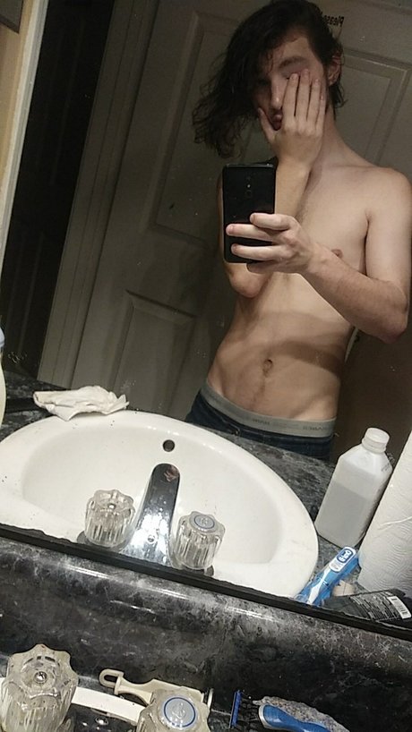 Foto di nudo di fuga di OnlyFans di Assjrastra