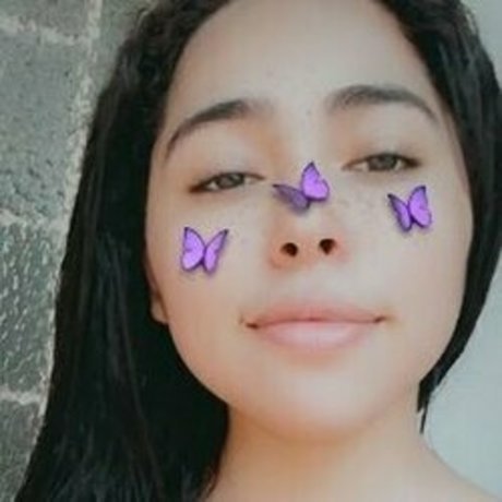 Foto di nudo di fuga di OnlyFans di Lorevalderrama