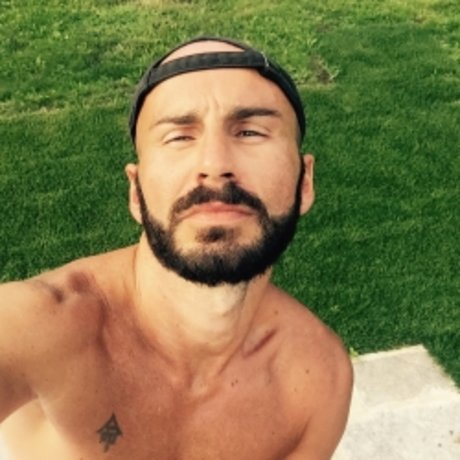 Foto di nudo di fuga di OnlyFans di Lorenzice