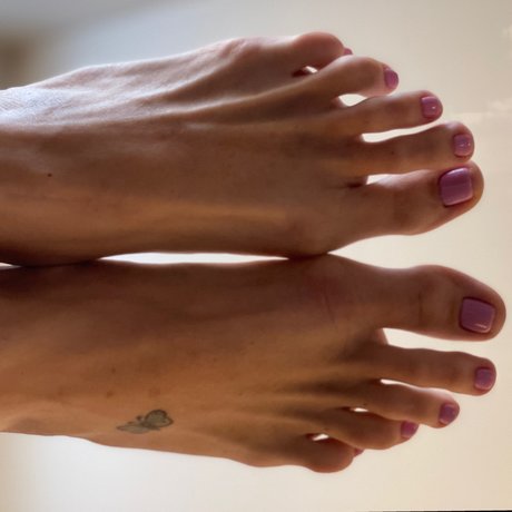 Longlegshautefeet