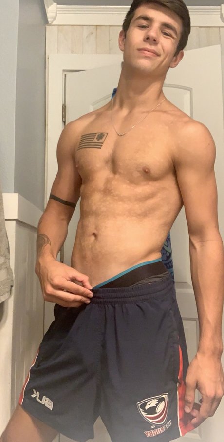 Foto di nudo di fuga di OnlyFans di Logan