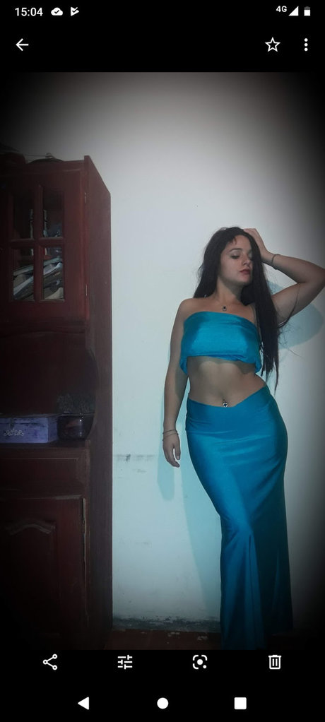 Foto di nudo di fuga di OnlyFans di Loba